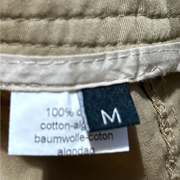 NWOT. P.A.R.O.S.H Bermuda shorts. - Picture 8 of 10